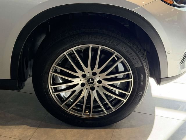 Certified Used 2023 Silver Mercedes-Benz GLC 300 image 8