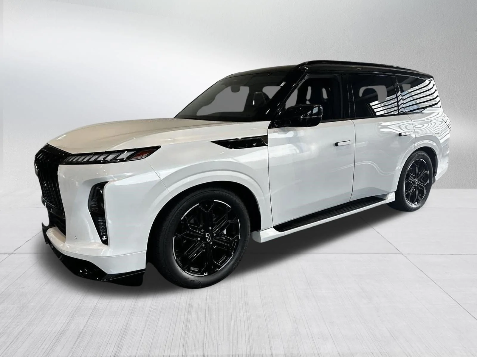 New 2027 2T RADIANT WHIT INFINITI Sport 4WD image 1