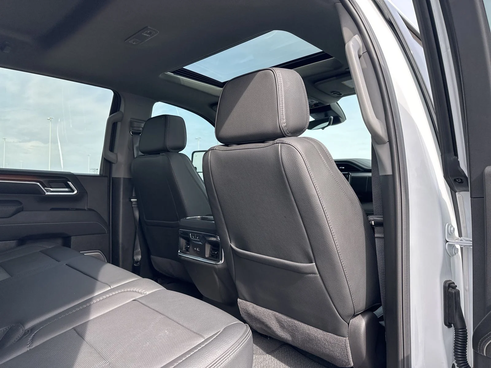2024 GMC Sierra 2500HD Denali - Photo 34