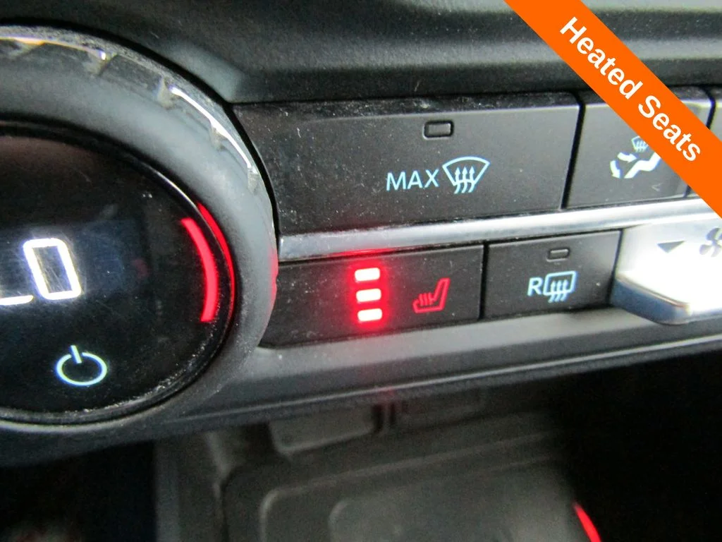 Used 2023 Red Ford Wildtrak image 15
