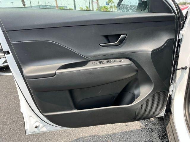 New 2026 White Hyundai SEL Sport FWD image 16