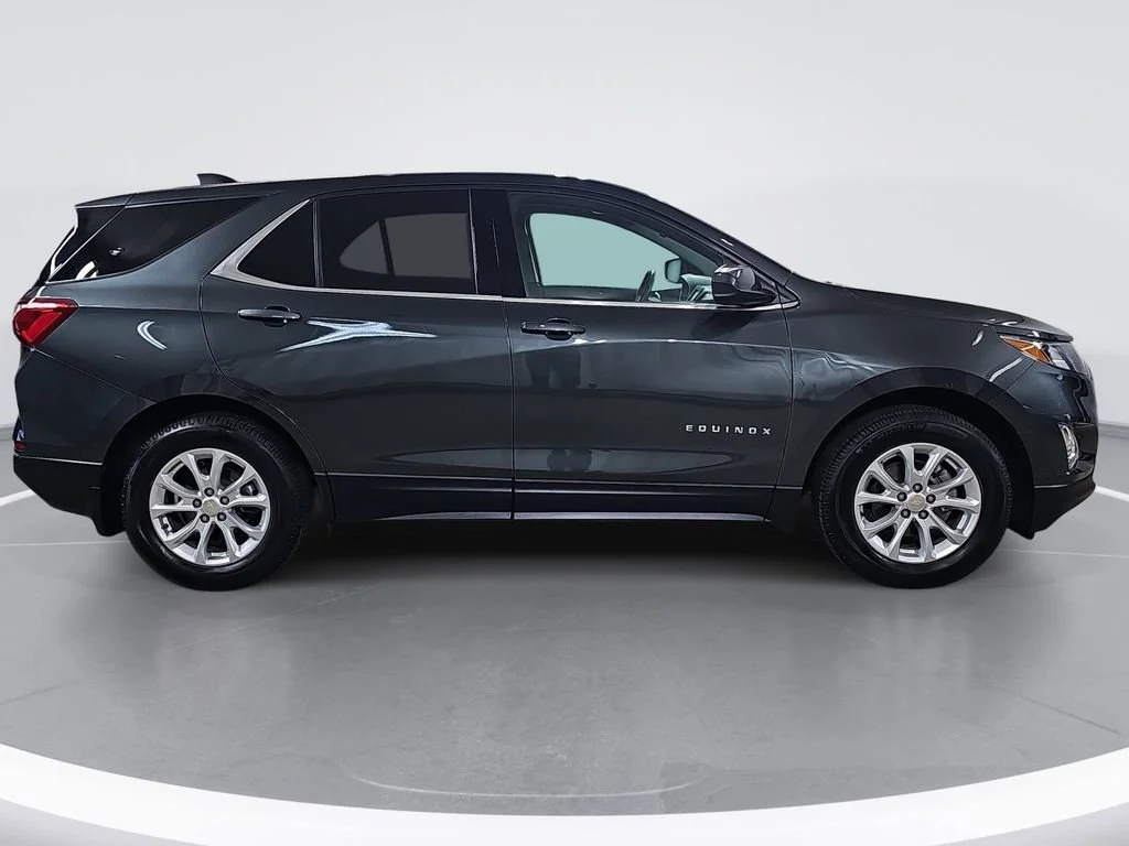 Used 2020 Chevrolet Equinox 2FL with VIN 3GNAXTEV3LS647051 for sale in Hudsonville, MI
