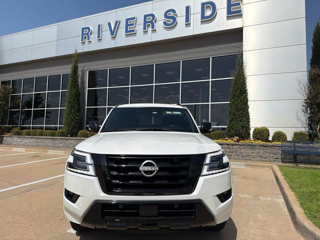 Used 2023 Aspen White Nissan SL image 5