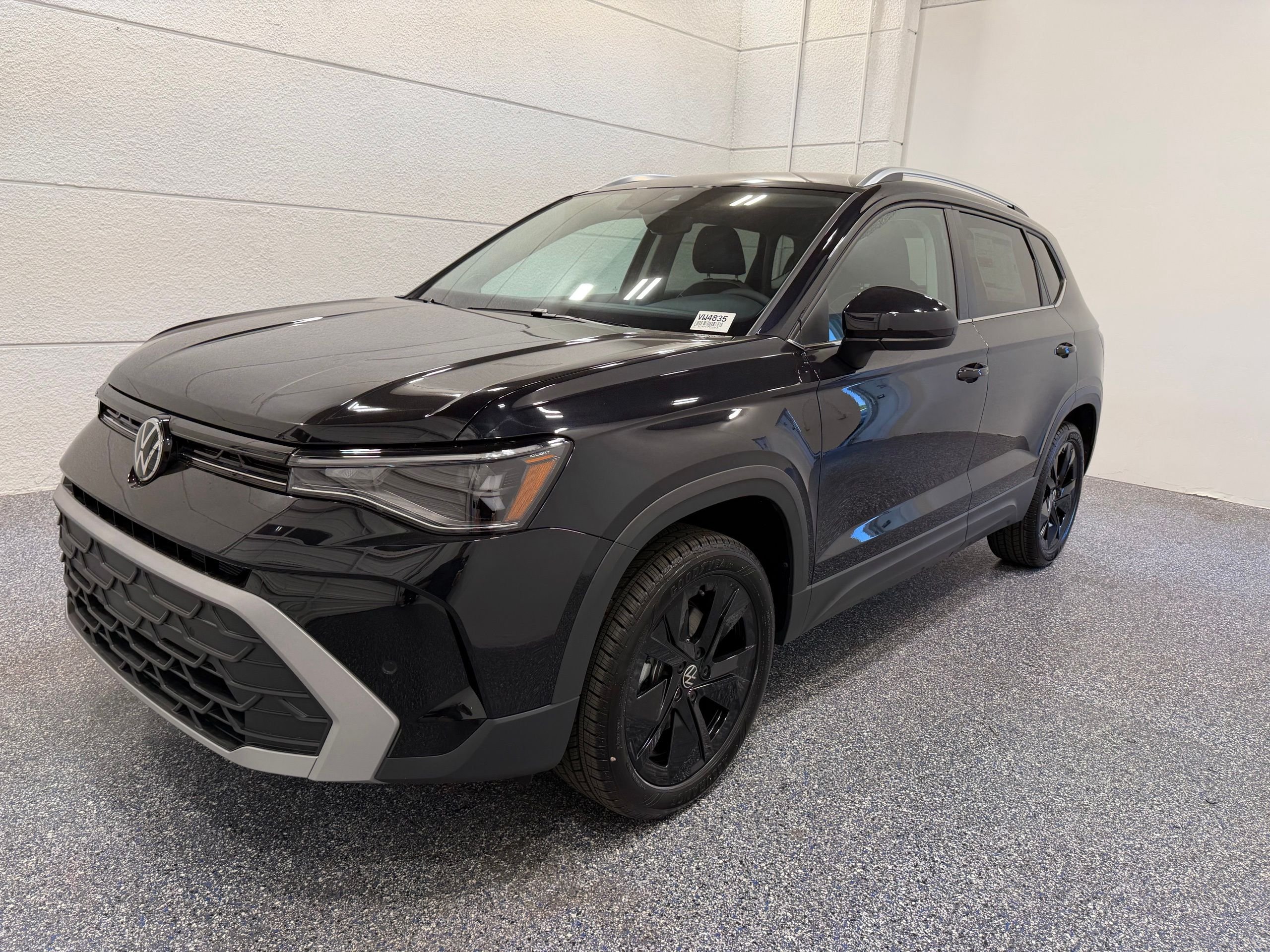 2026 Volkswagen Taos SE
