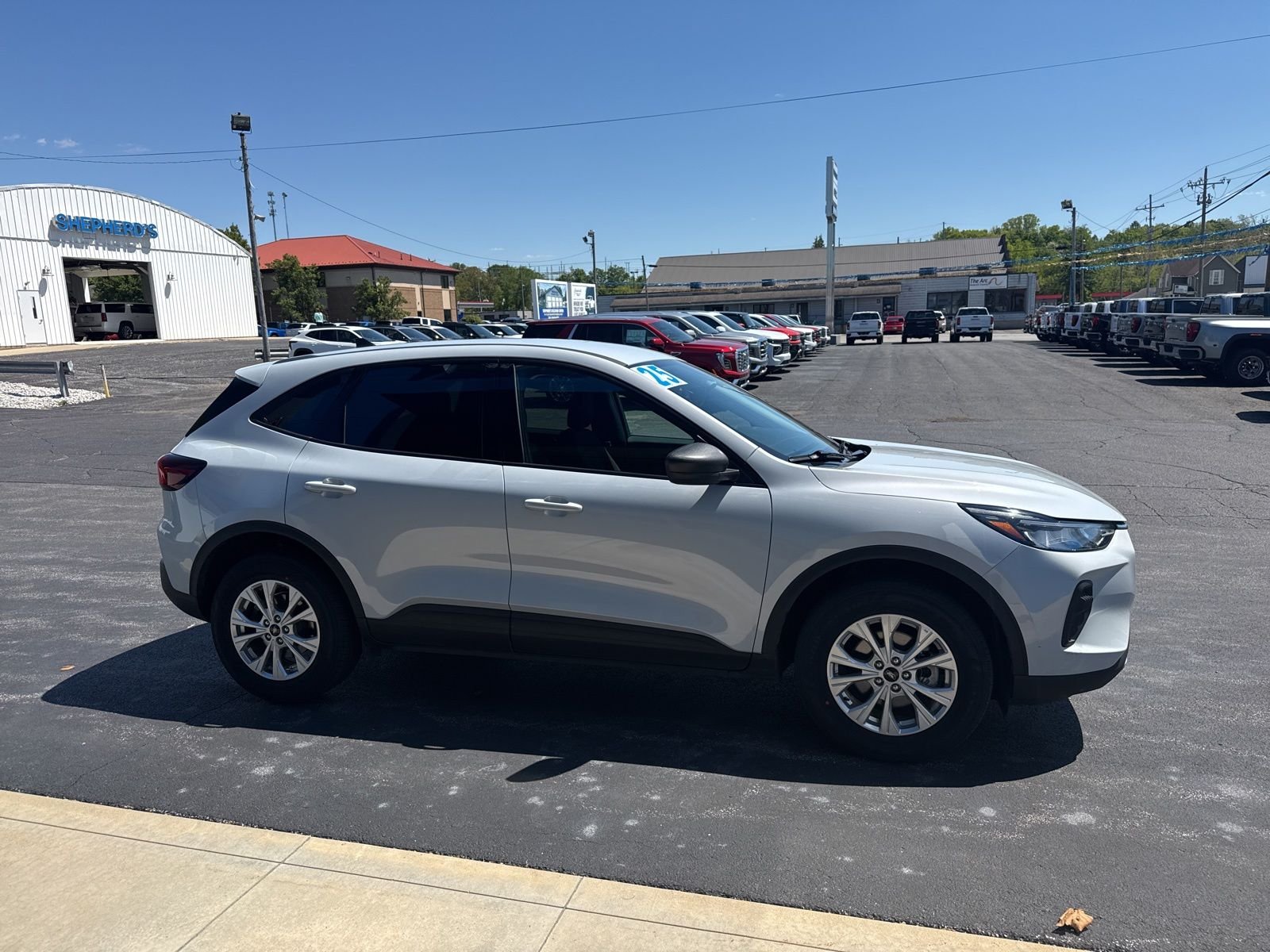 Used 2025 Silver Ford Active image 7