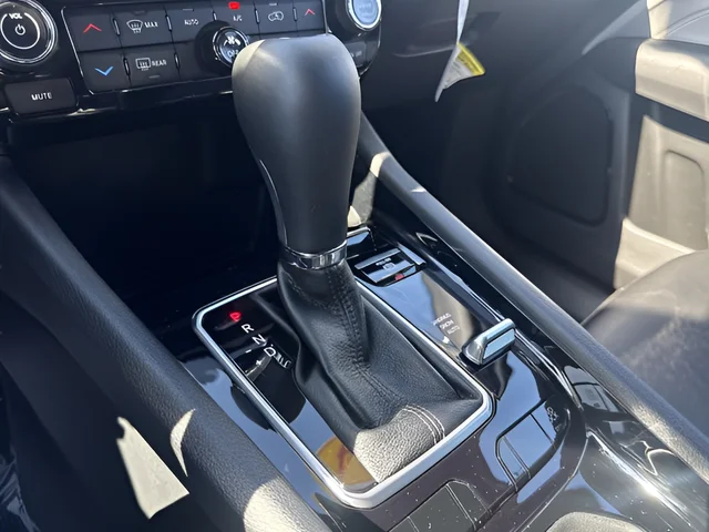 Used 2024 White Jeep Limited image 10