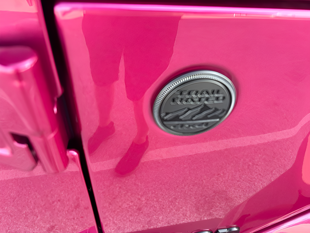 New 2026 Tuscadero Pearl-Coat Exterior Paint Jeep Sahara image 48