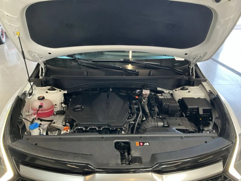 Used 2023 White Kia X-Line image 30
