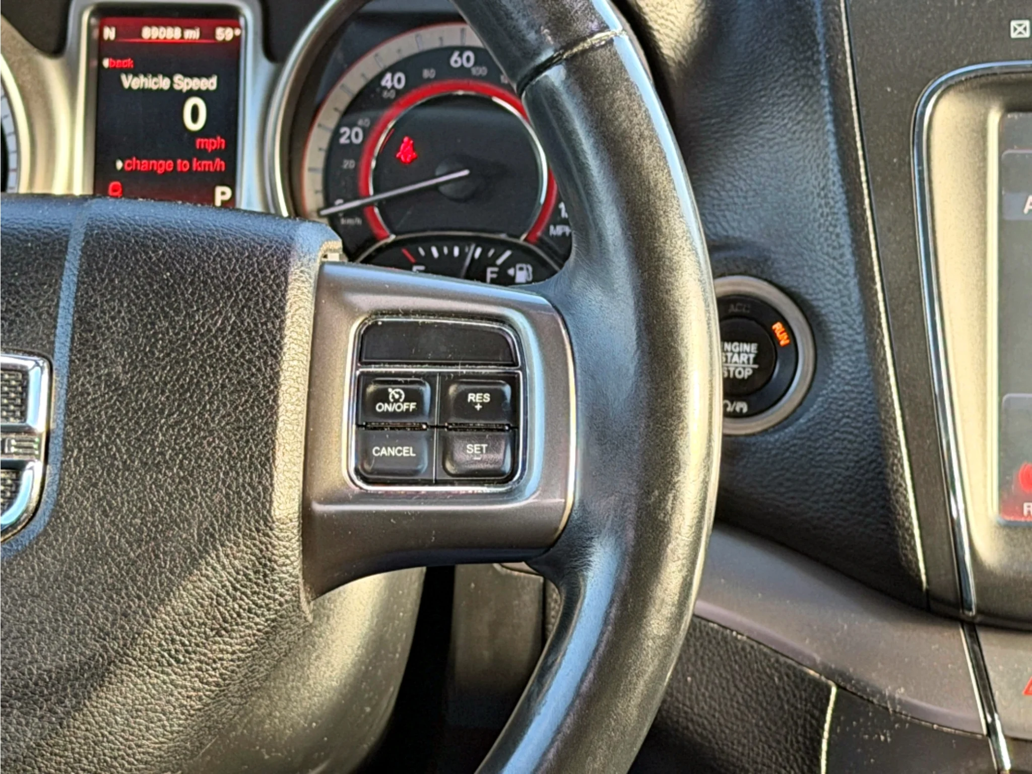 Used 2018 Billet Clearcoat Dodge Crossroad image 13