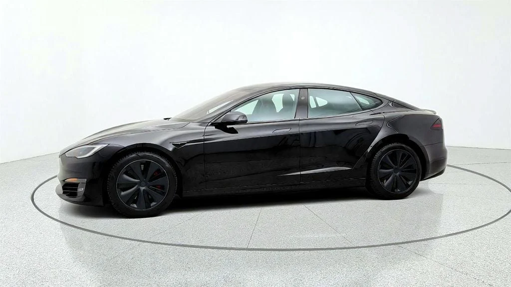 Used 2023 Solid Black Tesla Plaid AWD w/ Yoke Steering Wheel image 8