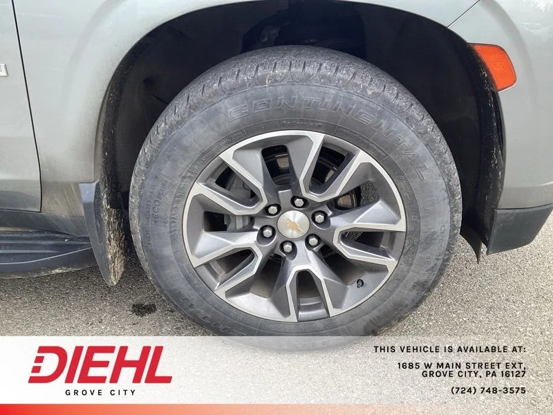 Used 2024 Gray Chevrolet LT image 9