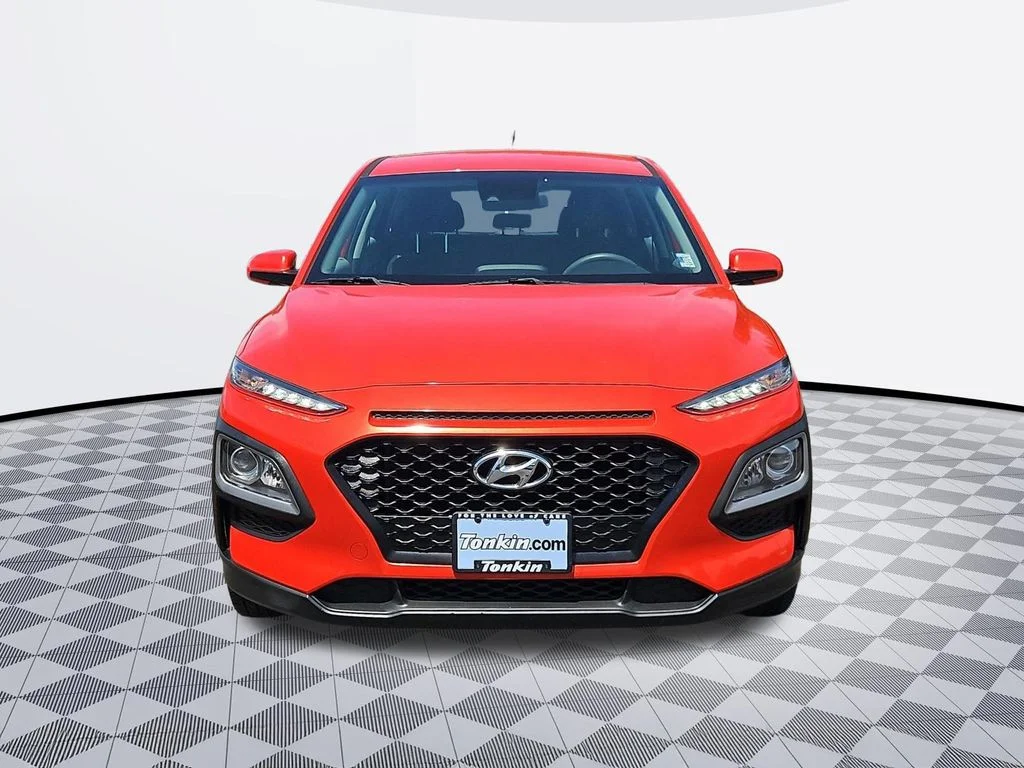 Used 2019 Sunset Orange Hyundai SE image 9