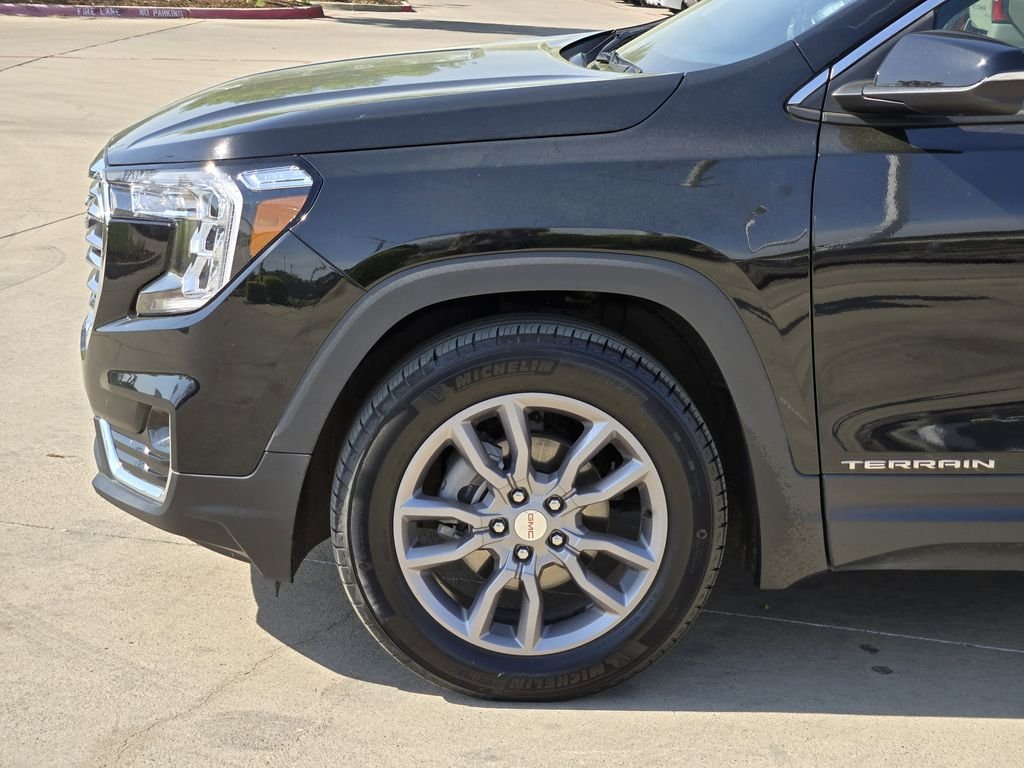 Used 2024 Black GMC SLT image 6