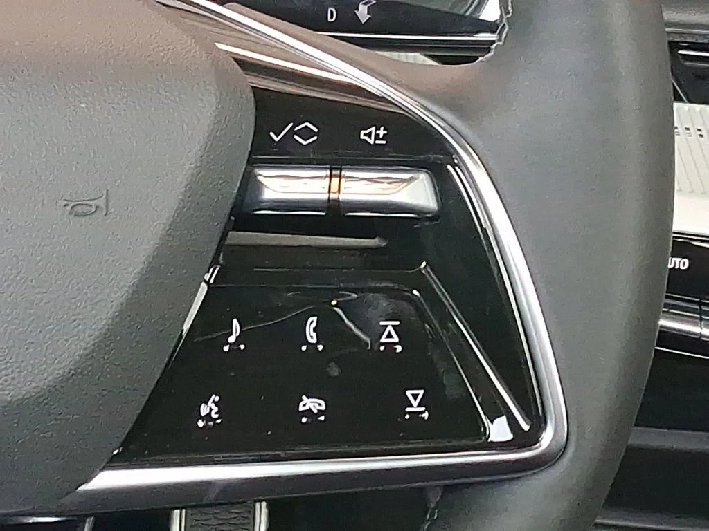 2026 Cadillac OPTIQ Sport - Photo 12