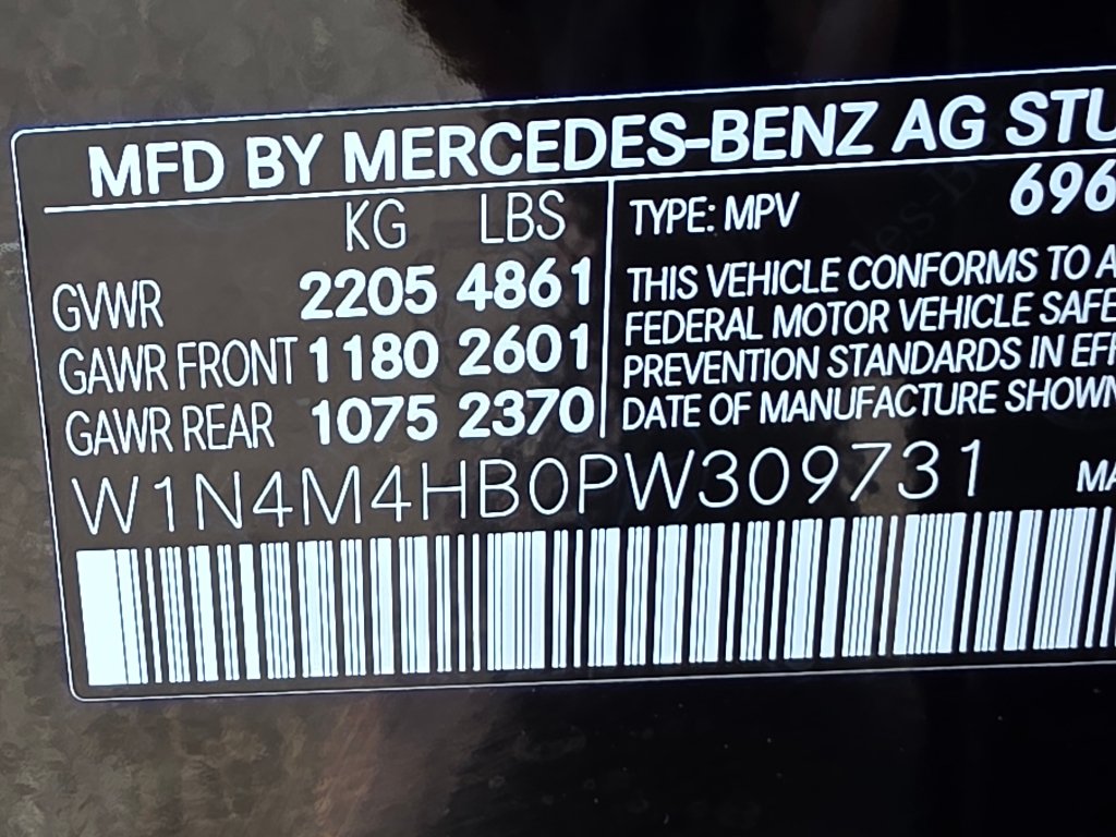 Used 2023 Black Mercedes-Benz GLB 250 image 35