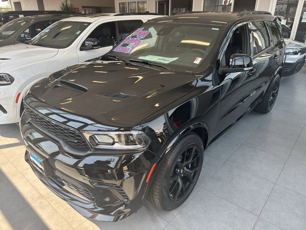 New 2026 Diamond Black Clear-Coat Exterior Paint Dodge GT Premium HEMI V8 image 5