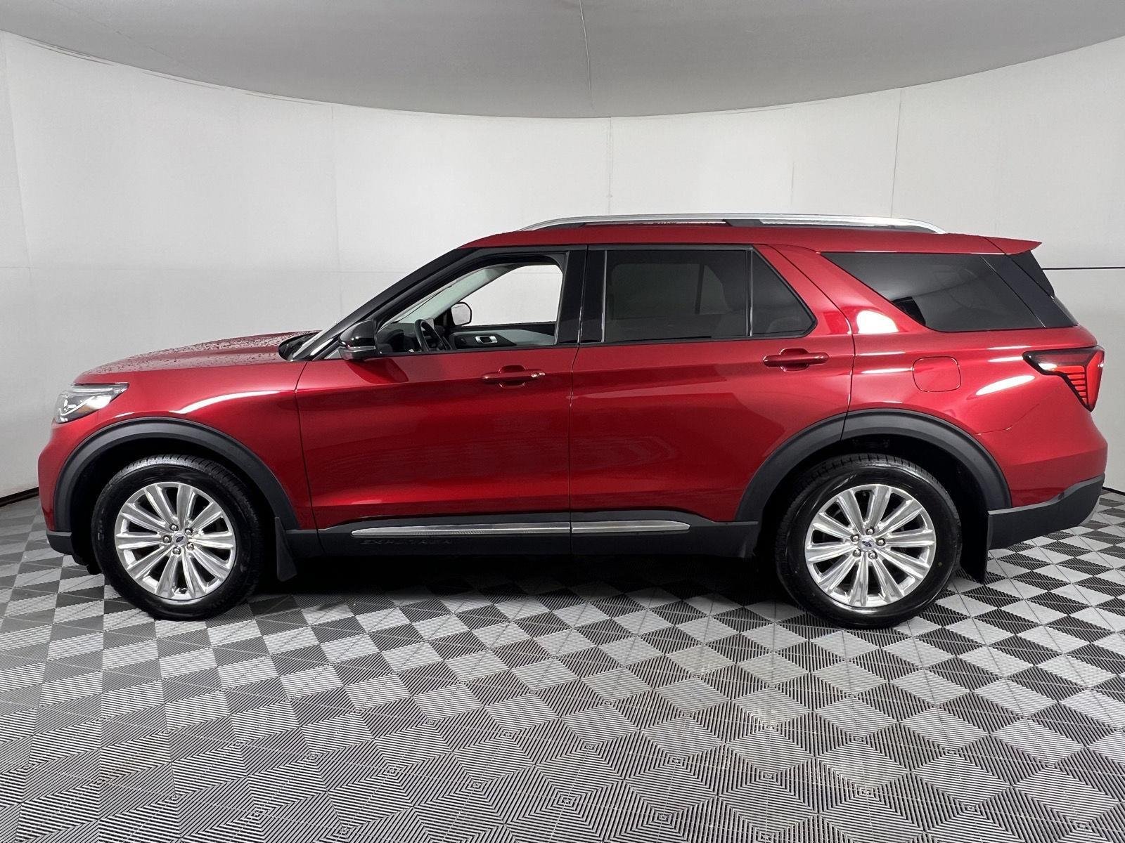 Used 2025 Rapid Red Metallic Tinted Clearcoat Ford Platinum image 8