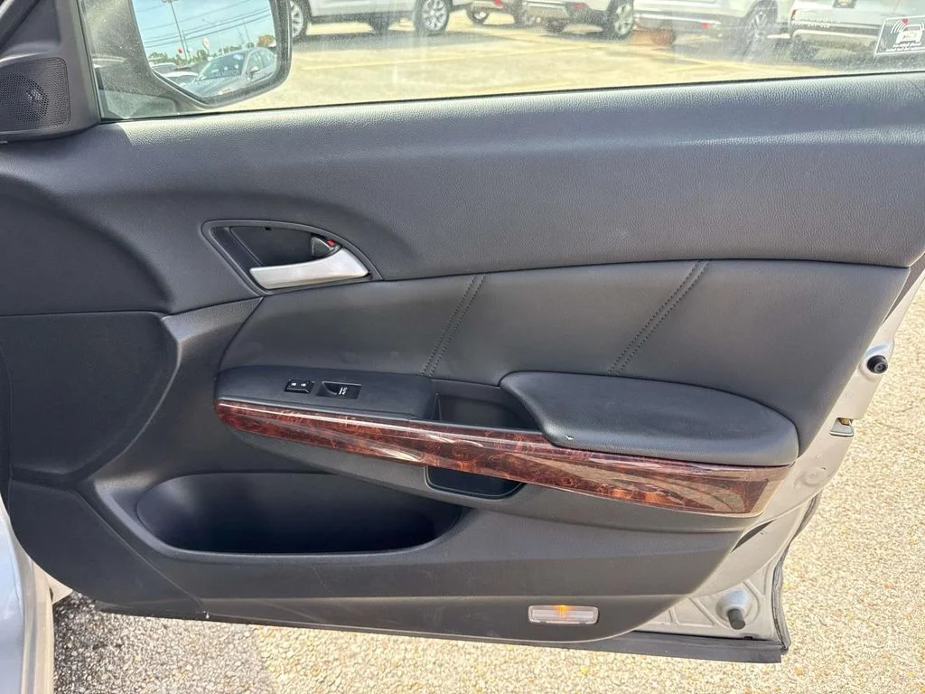 Used 2012 Silver Honda EX-L image 14