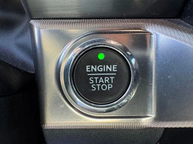 Used 2023 White Ford Raptor image 36