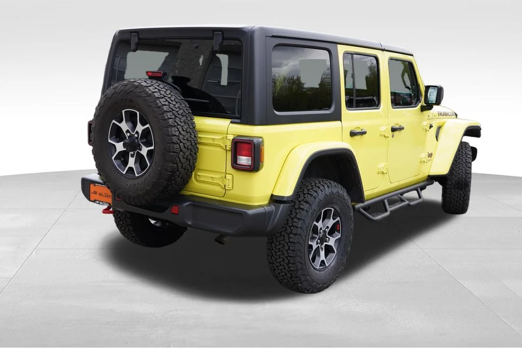 Used 2022 High Velocity Clearcoat Jeep Unlimited Rubicon image 5