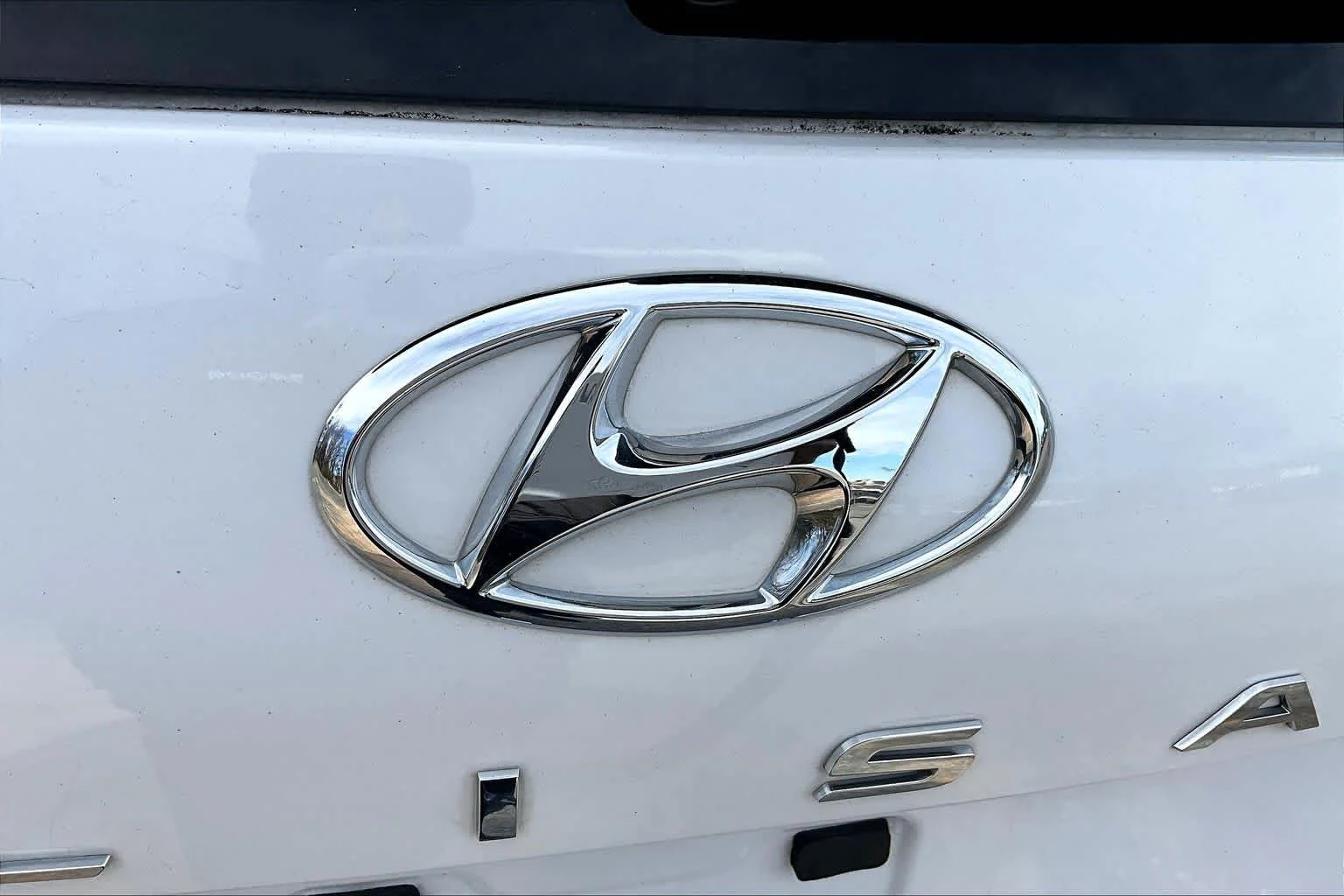 Used 2020 Hyper White Hyundai SEL image 31