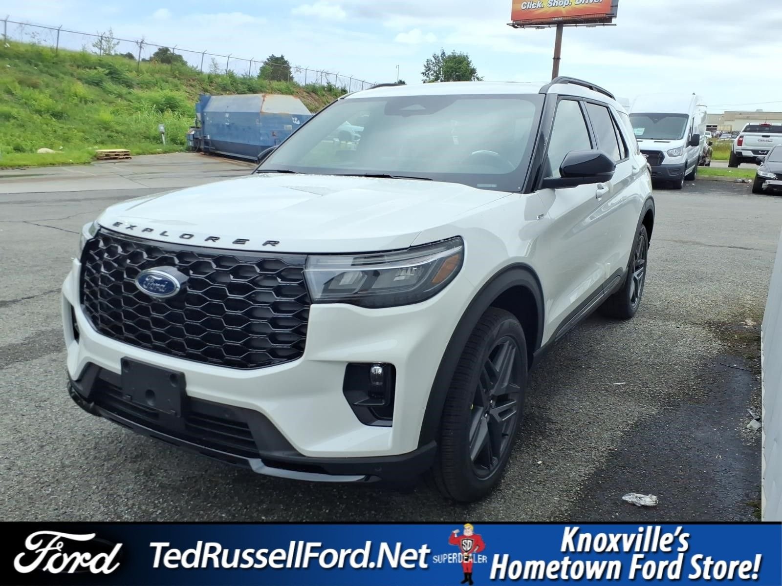 New 2026 Star White Metallic Tri-Coat Ford ST-Line image 1