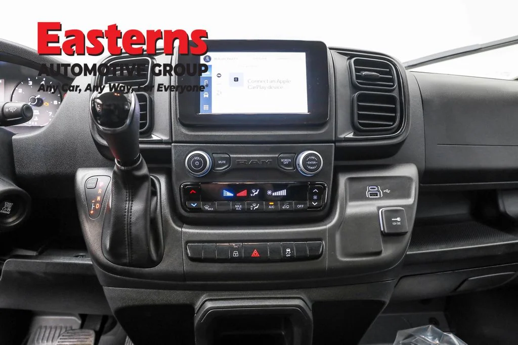 Used 2025 White Ram Low Roof image 12