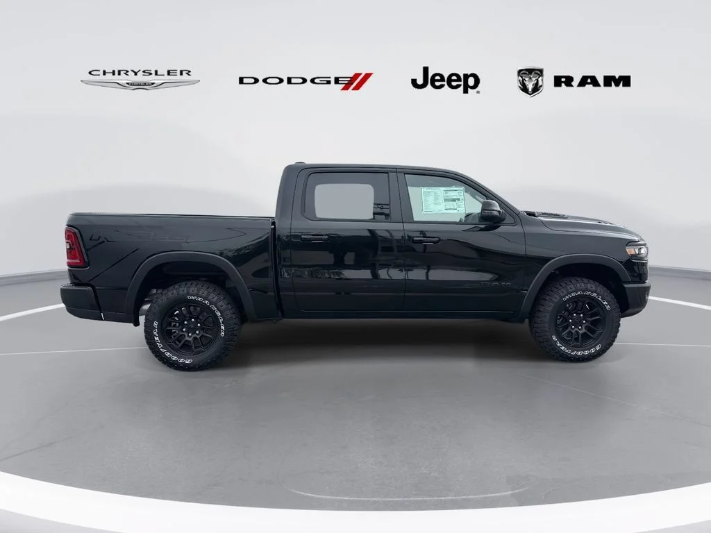 New 2026 Diamond Black Crystal Pearl-Coat Exterior Paint RAM Rebel image 2