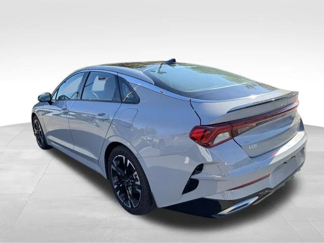 Used 2023 Gray Kia GT-Line image 5