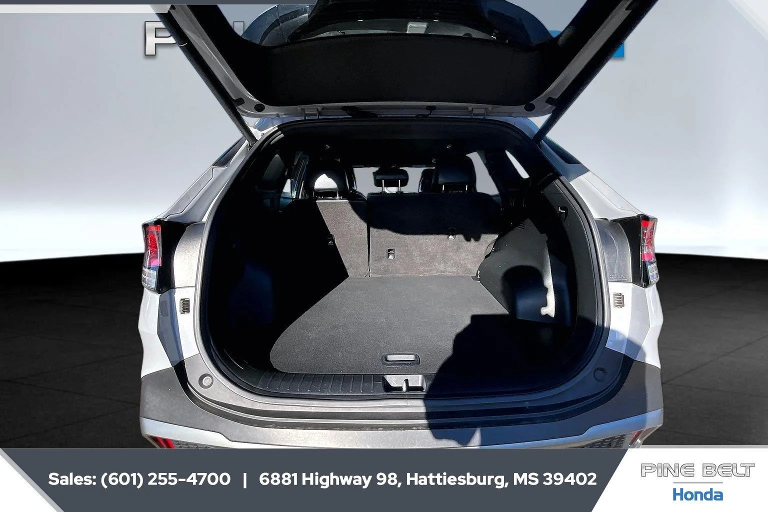 Used 2023 Wolf Gray Kia X-Line image 21