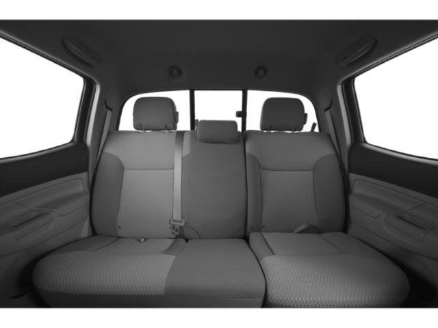 Used 2015  Toyota Base image 14