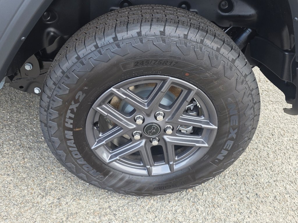 New 2026 Anvil Clear-Coat Exterior Paint Jeep Sport S image 6