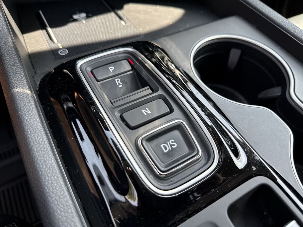 Used 2025 Crystal Black Pearl Honda Touring image 19