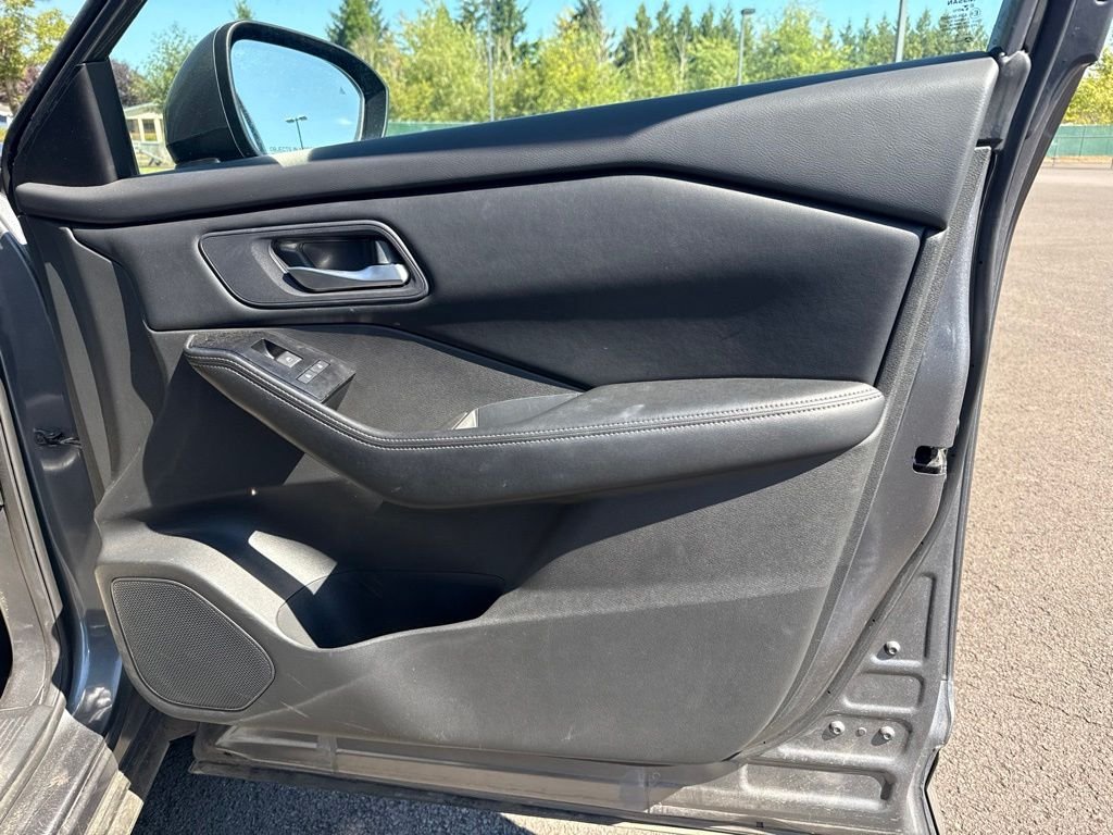 Used 2024 Gun Metallic Nissan SV image 23