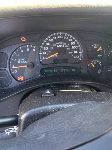 Used 2005 Red Chevrolet Z71 image 1