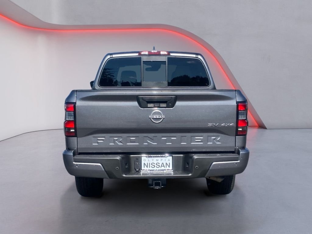 Used 2022 Gray Nissan SV image 5