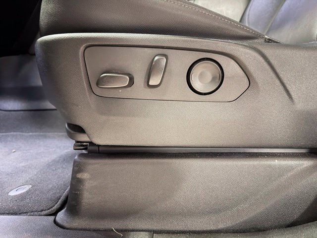 Used 2025 Gray Chevrolet LT image 31