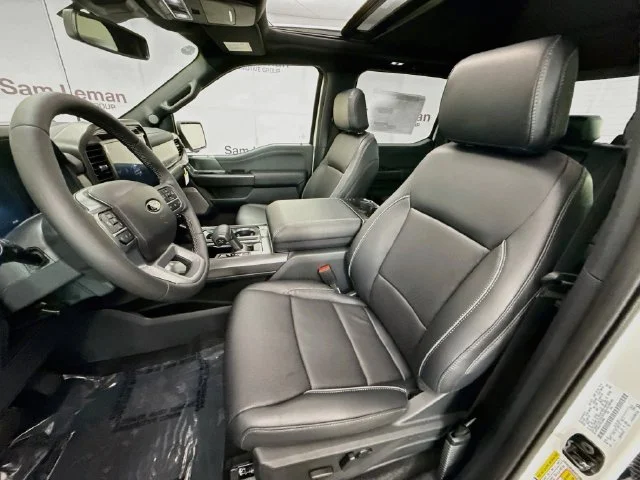 New 2026 Star White Metallic Tri-Coat Ford Lariat® image 22
