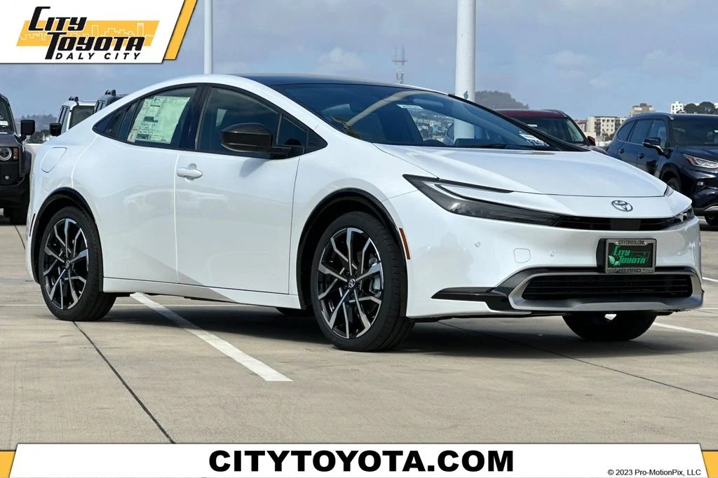 2027 Toyota Prius Plug-in Hybrid  XSE