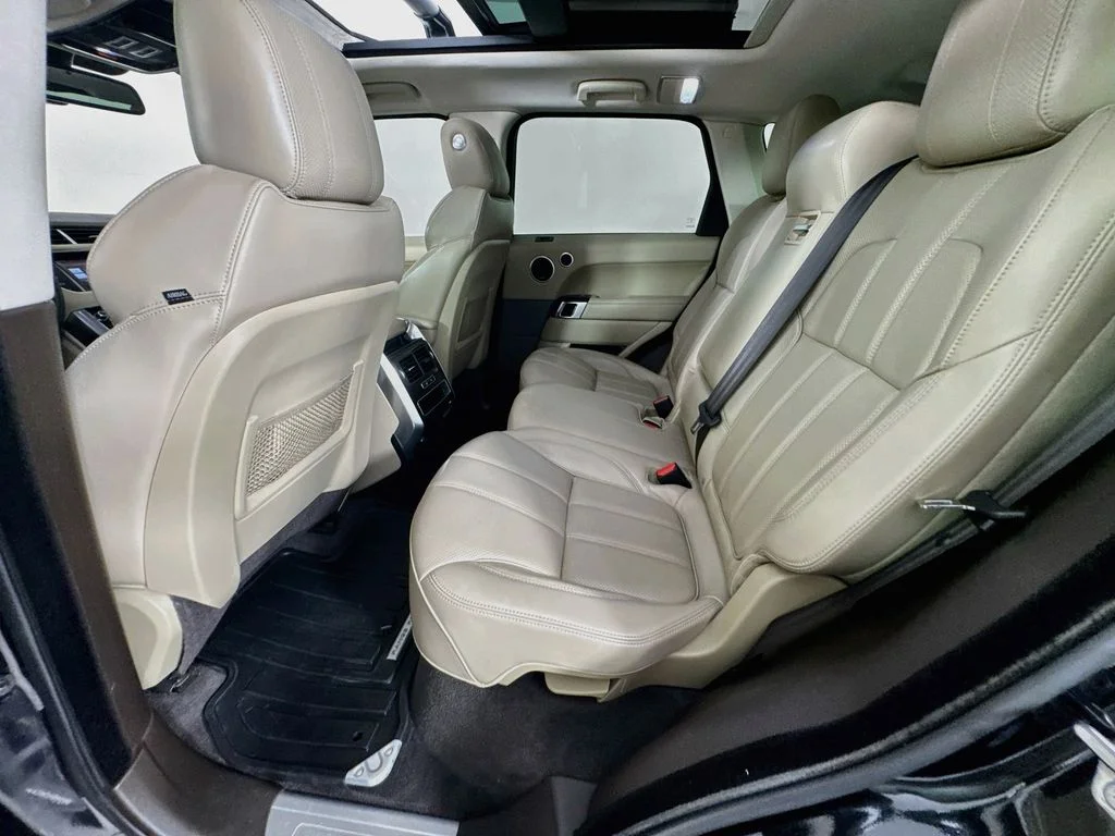 Used 2016 Black Land Rover 3.0L V6 Supercharged HSE image 30