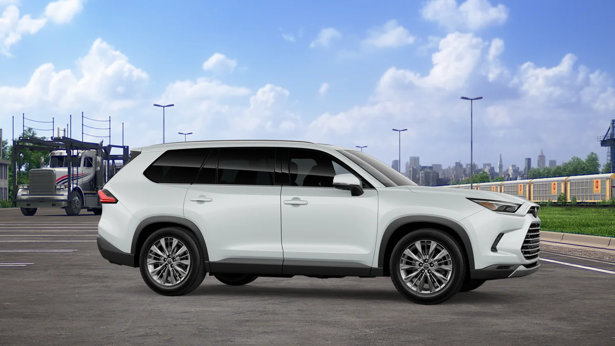 New 2026 Wind Chill Pearl Toyota Platinum image 13