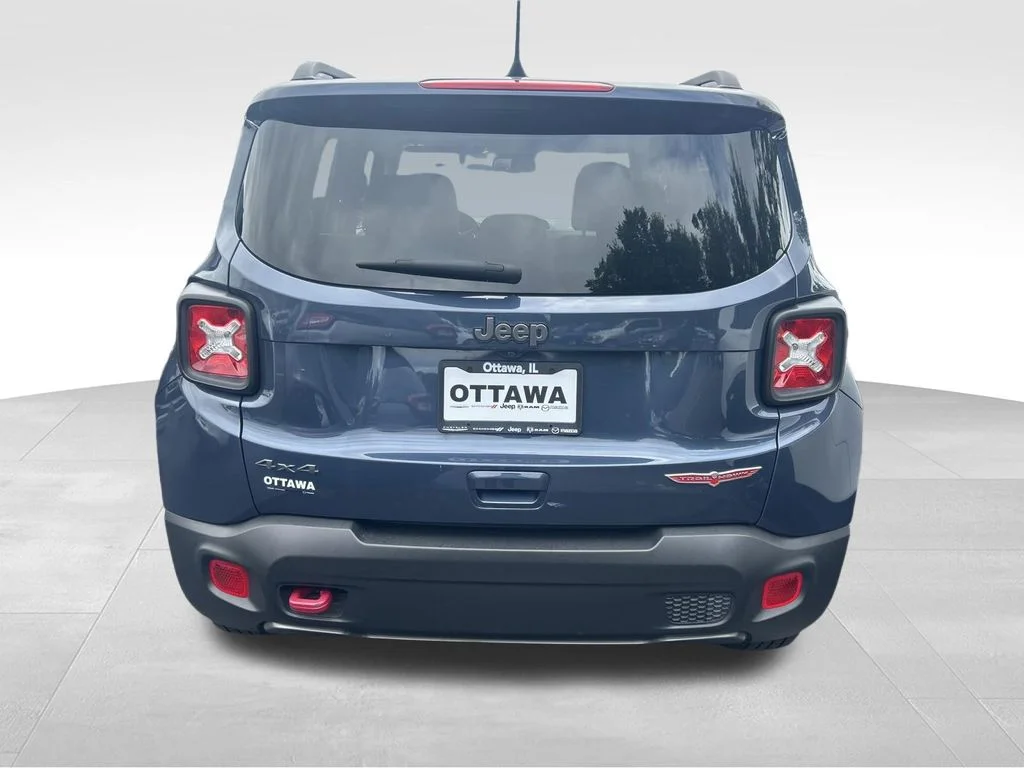 Used 2021 Blue Jeep Trailhawk image 5