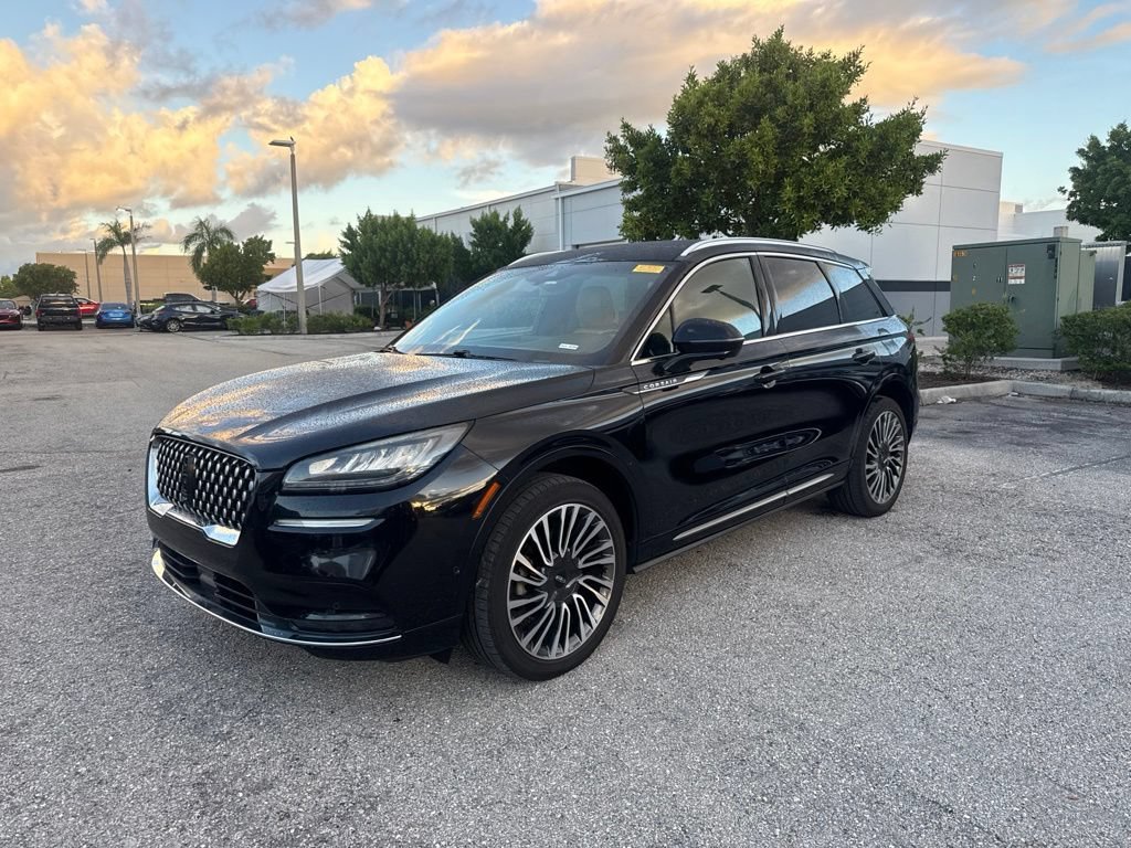 Used 2020 Black Lincoln Reserve image 4