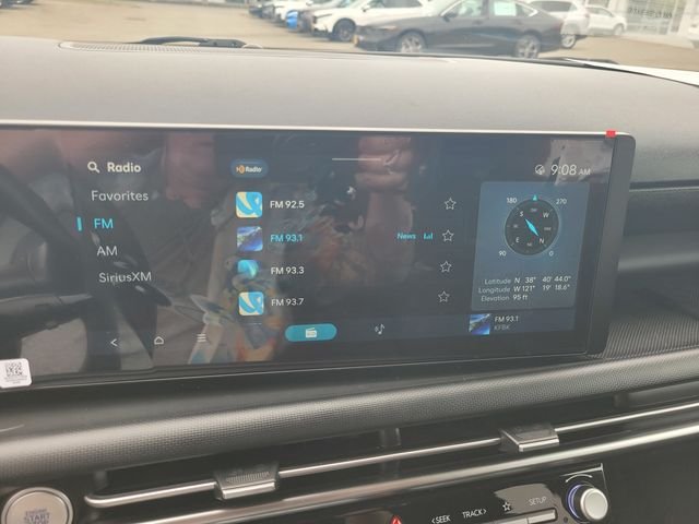 Used 2025 Silver Hyundai SEL image 23