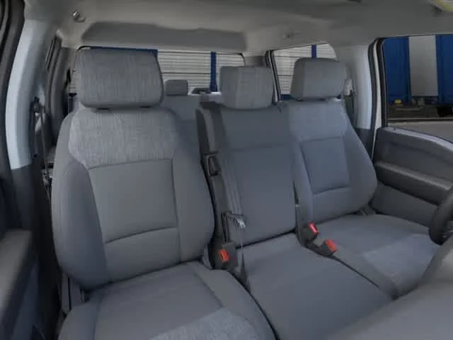 New 2026 Oxford White Ford XLT image 10