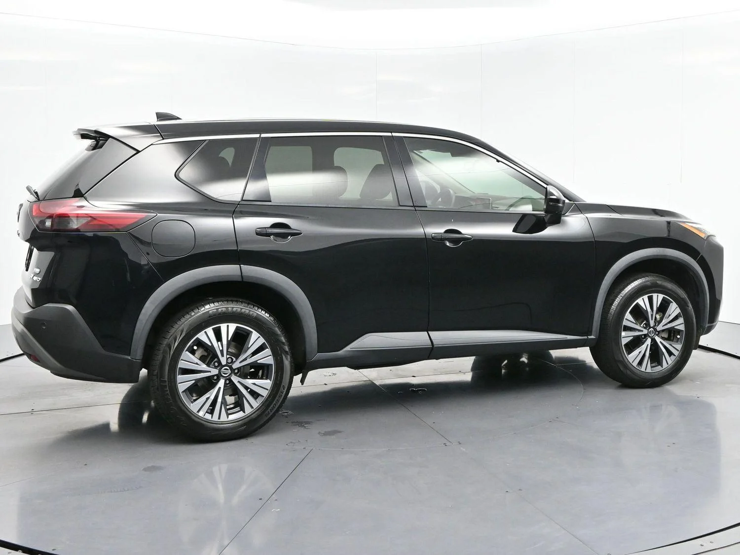 Used 2021 Super Black Nissan SV image 8