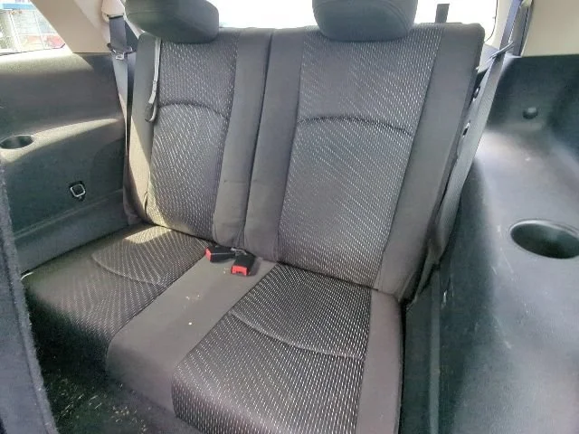Used 2018  Dodge SE image 17