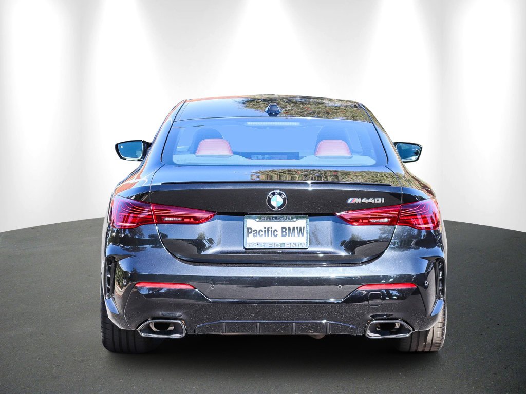2026 BMW 4 Series photo 5
