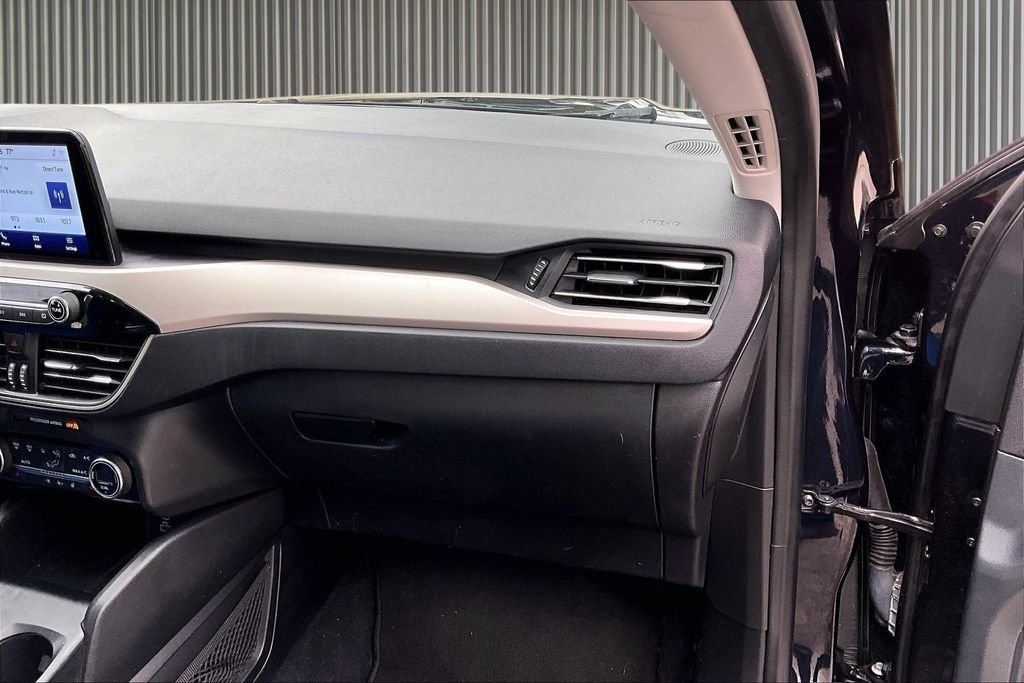Used 2021 Blue Ford SEL image 18