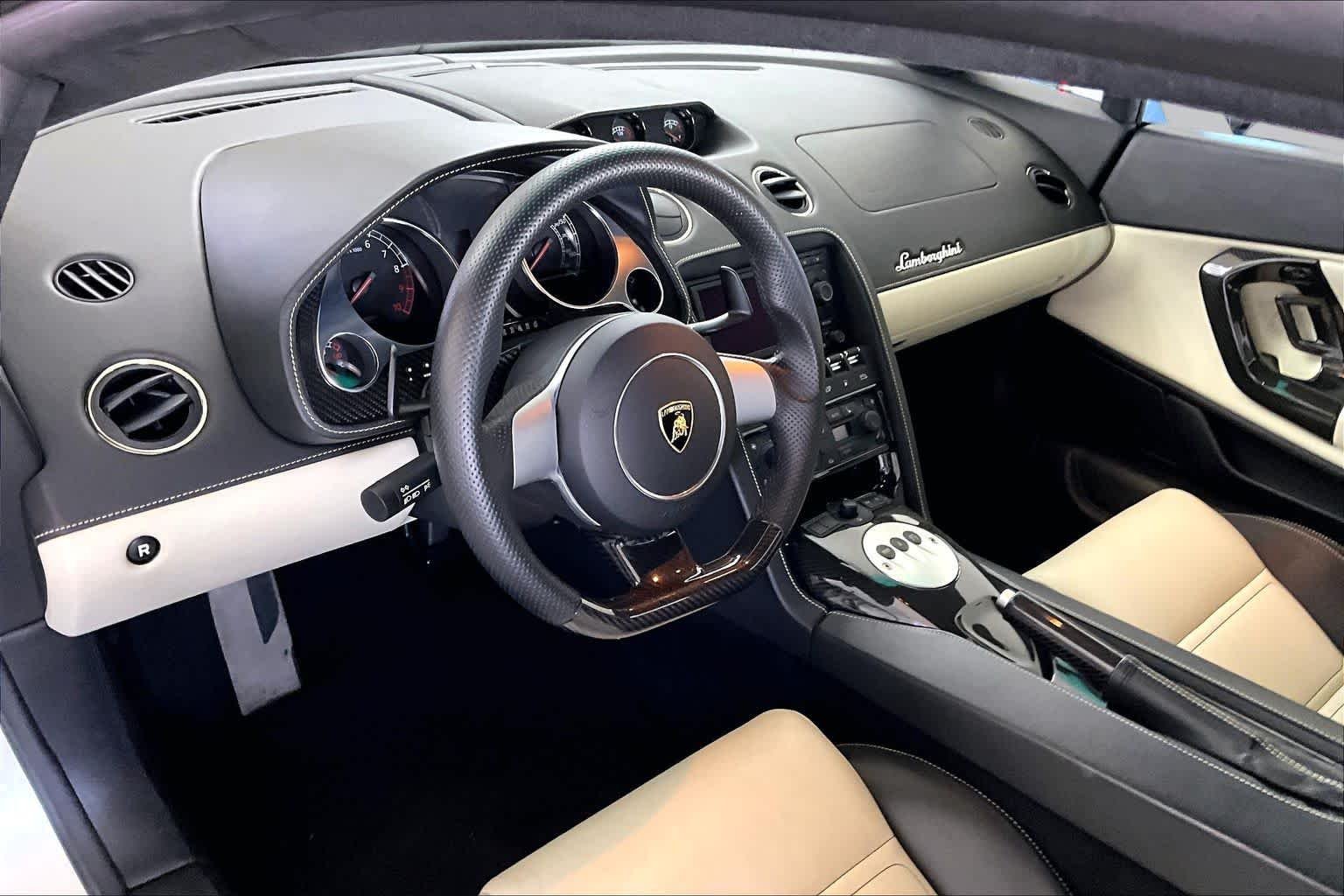 Used 2008 Bianco Monocerus Lamborghini  image 15